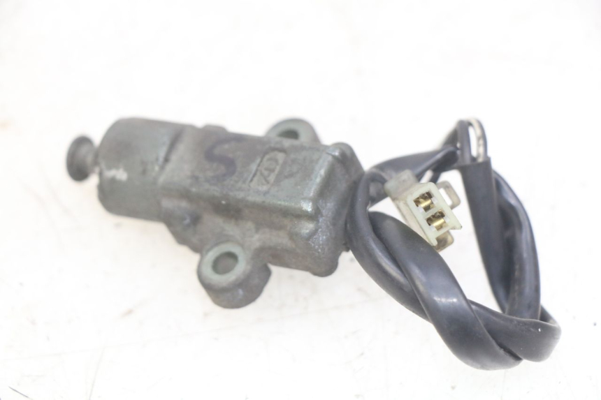 photo de CAPTEUR OUVERTURE SELLE SUZUKI BURGMAN 650 (2002 - 2004)