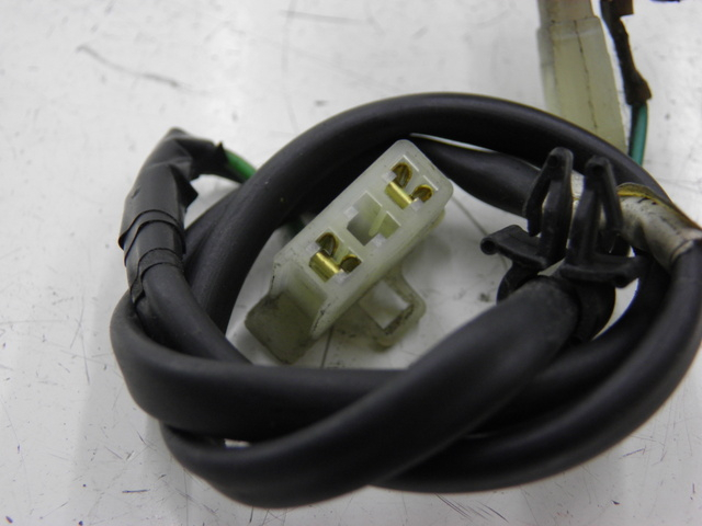 photo de CAPTEUR OUVERTURE SELLE HONDA FES PANTHEON 125 (2003 - 2007) - Zoom état d’usage