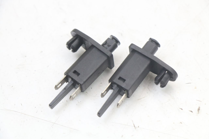 photo de CAPTEUR OUVERTURE SELLE PIAGGIO XEVO - X EVO 125 (2007 - 2017) - Zoom état d’usage