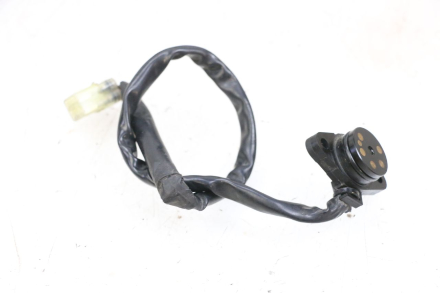 photo de CAPTEUR POINT MORT YAMAHA FJR ABS 1300 (2006 - 2012) - Gros plan technique
