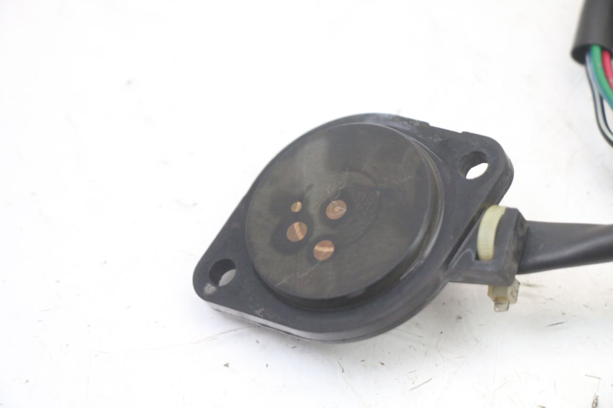 photo de CAPTEUR POINT MORT SUZUKI GSF S BANDIT 600 (2000 - 2004)