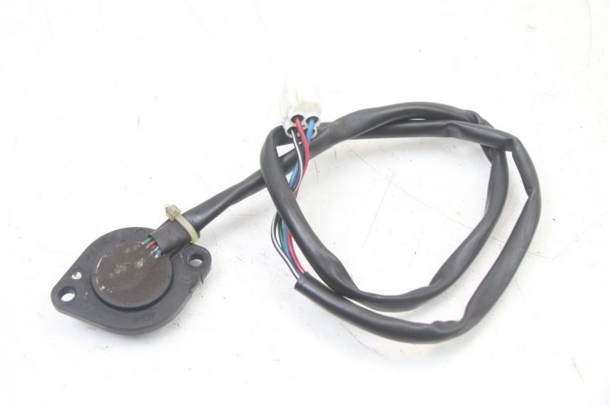 photo de CAPTEUR POINT MORT SUZUKI GSF S BANDIT 600 (2000 - 2004)