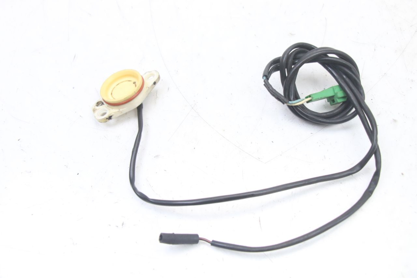 photo de CAPTEUR POINT MORT YAMAHA FZS FAZER 600 (2001 - 2003)