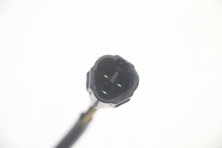 photo de CAPTEUR TPS SUZUKI BURGMAN EXECUTIVE ABS 650 (2006 - 2012) - Gros plan technique