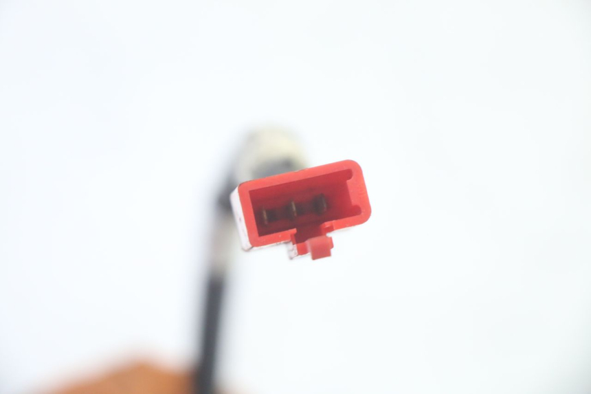 photo de CAPTEUR VITESSE SYM GTS EVO 125 (2009 - 2013) - Autre angle de vue