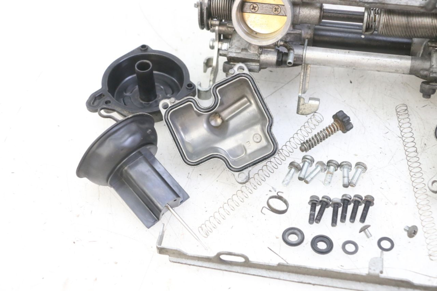 photo de CARBURATEUR HONDA CBF 500 (2004 - 2007)