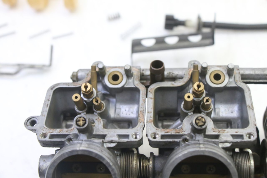 photo de CARBURATEUR HONDA CBR RR FIREBLADE 900 (1992 - 1994)