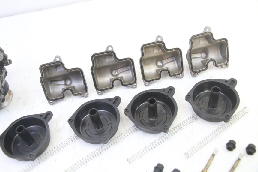 photo de CARBURATEUR HONDA CBR RR FIREBLADE 900 (1992 - 1994)