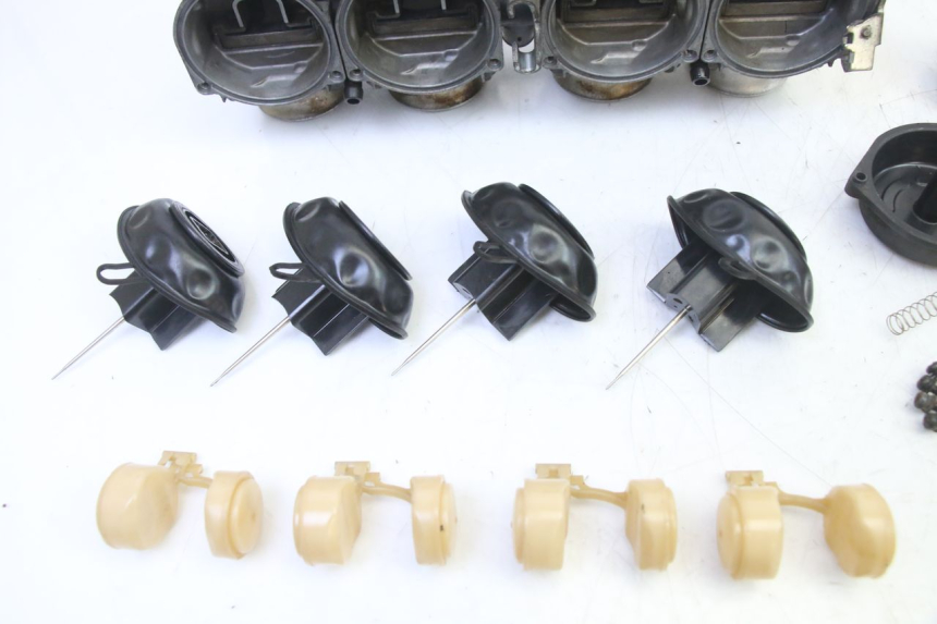 photo de CARBURATEUR HONDA CBR RR FIREBLADE 900 (1992 - 1994)