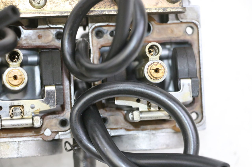 photo de CARBURATEUR YAMAHA FJ 36Y 1100 (1984 - 1985)