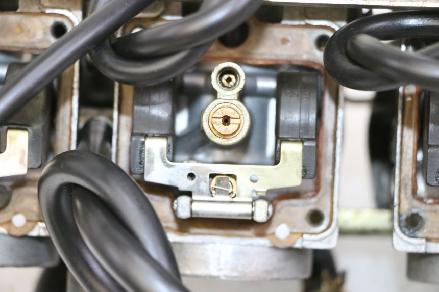 photo de CARBURATEUR YAMAHA FJ 36Y 1100 (1984 - 1985)