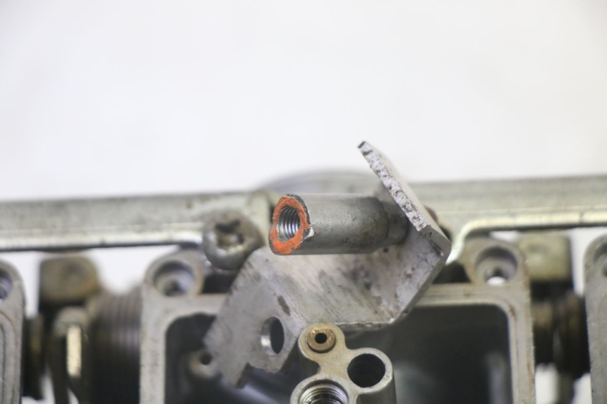 photo de CARBURATEUR KAWASAKI GPZ RX 1000 (1986 - 1988) - Zoom composants