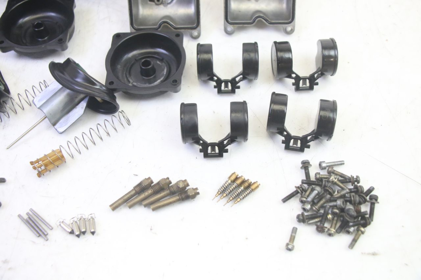 photo de CARBURATEUR KAWASAKI GPZ RX 1000 (1986 - 1988) - Focus structure