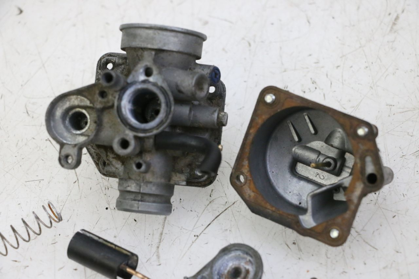 photo de CARBURATEUR PEUGEOT KISBEE 2T 50 (2010 - 2017)