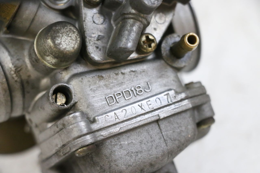 photo de CARBURATEUR PEUGEOT KISBEE 4T 50 (2010 - 2017) - Gros plan technique