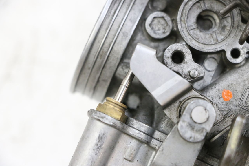 photo de CARBURATEUR PIAGGIO X8 125 (2004 - 2007) - Détails caractéristiques