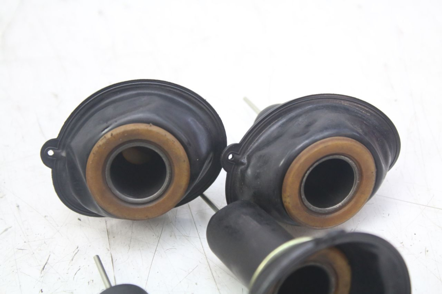 photo de CARBURATEUR YAMAHA XJN DIVERSION 600 (2000 - 2003)