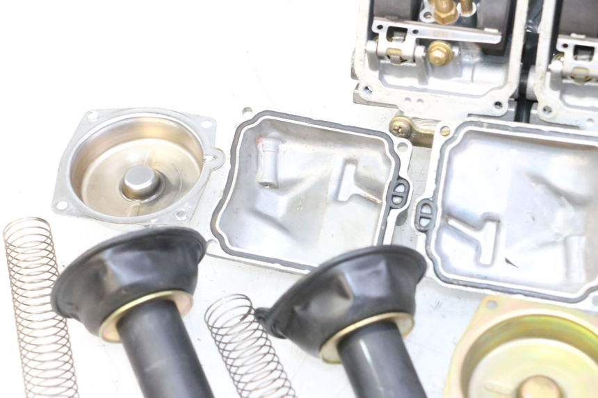 photo de CARBURATEUR YAMAHA XJN DIVERSION 600 (2000 - 2003)