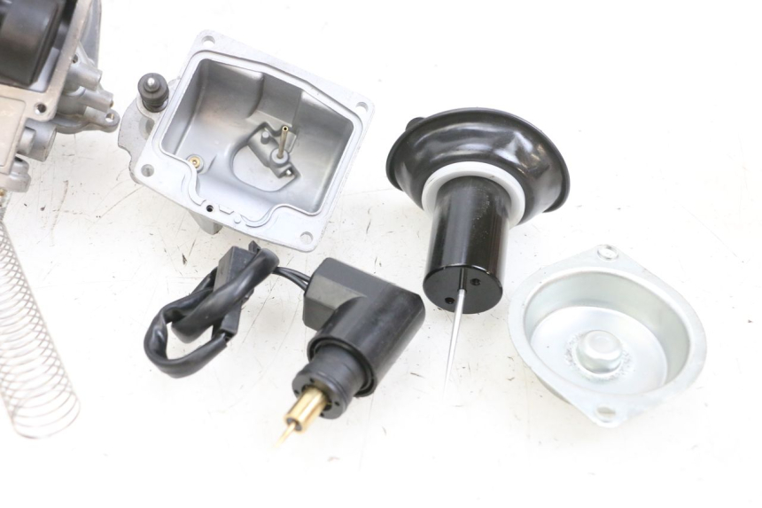 photo de CARBURATEUR YAMAHA YP MAJESTY 125 (2002 - 2006) - Zoom qualité