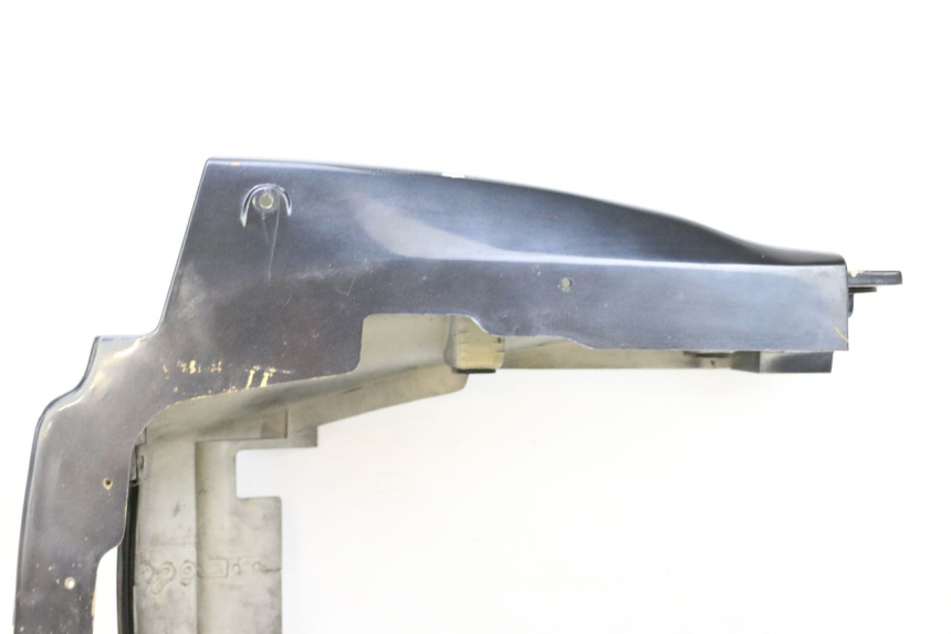 photo de CARENAGE ARRIERE KAWASAKI GPZ RX 1000 (1986 - 1988) - État de surface