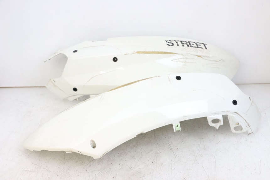 photo de CARENAGE ARRIERE PEUGEOT STREETZONE 2T 50 (2014 - 2019)