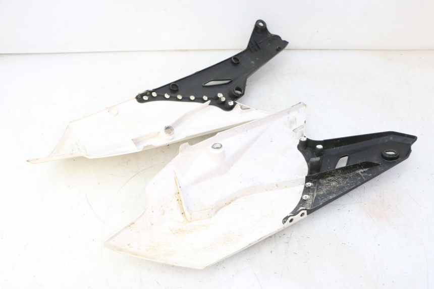 photo de CARENAGE ARRIERE YAMAHA YZF YZ-F 450 (2014 - 2016)