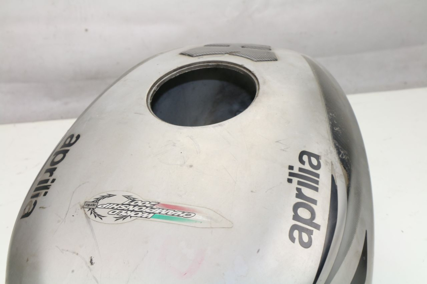 photo de CARENAGE RESERVOIR APRILIA RS 50 (1999 - 2005)
