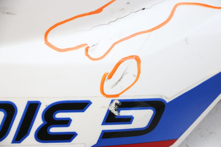 photo de CARENAGE RESERVOIR DROIT BMW G310 R 310 (2016 - 2020)