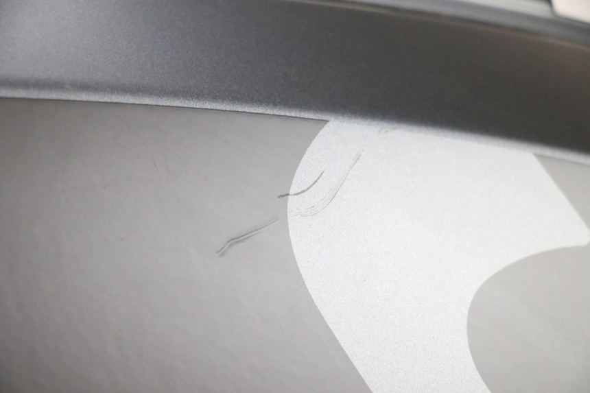 photo de CARENAGE RESERVOIR DROIT BMW R GS 1250 (2021 - 2024) - Zoom composants