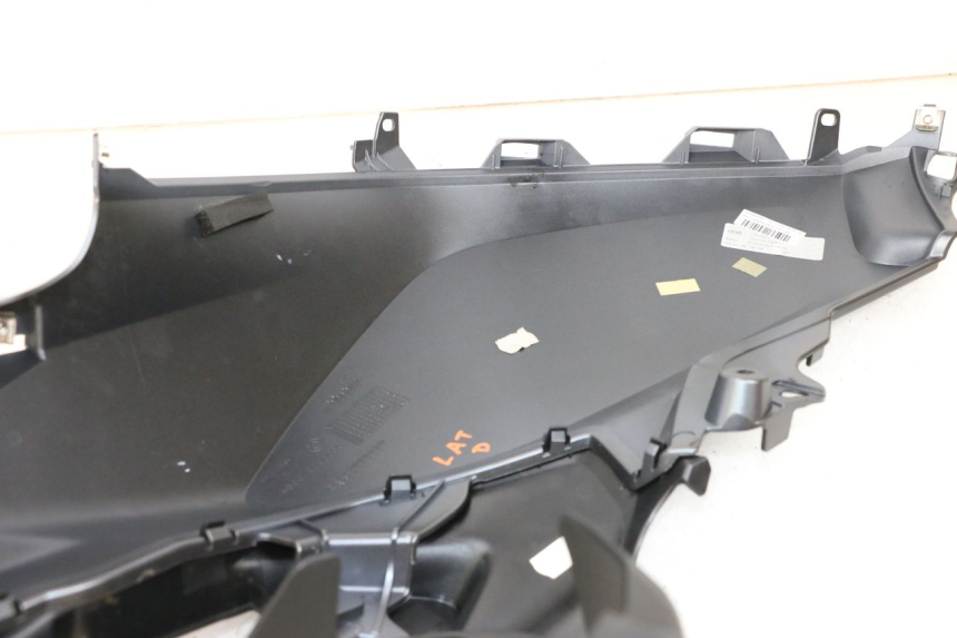 photo de CARENAGE RESERVOIR DROIT BMW R GS 1250 (2021 - 2024) - Pièce contrôlée