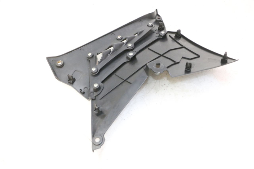 photo de CARENAGE RESERVOIR DROIT MAG POWER R-STREET 50 (2016 - 2025)