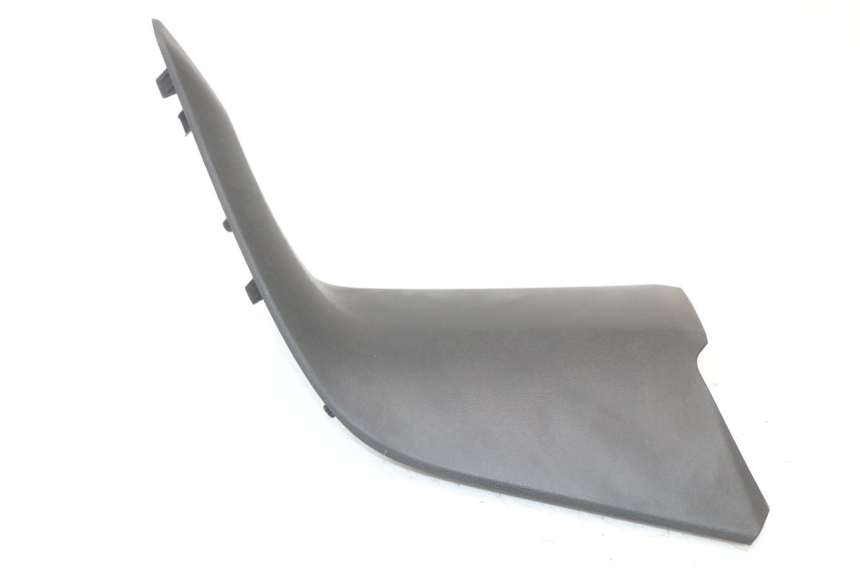 photo de CARENAGE RESERVOIR DROIT YAMAHA XMAX X-MAX ABS 125 (2017 - 2020)