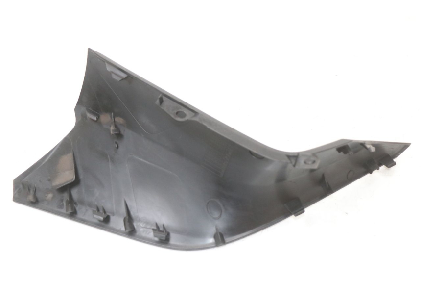 photo de CARENAGE RESERVOIR DROIT YAMAHA XMAX X-MAX ABS 125 (2017 - 2020)