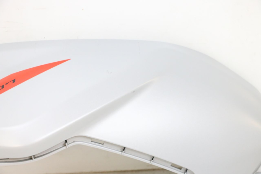 photo de CARENAGE RESERVOIR GAUCHE YAMAHA MT-07 MT07 ABS 700 (2018 - 2020) - Zoom composants