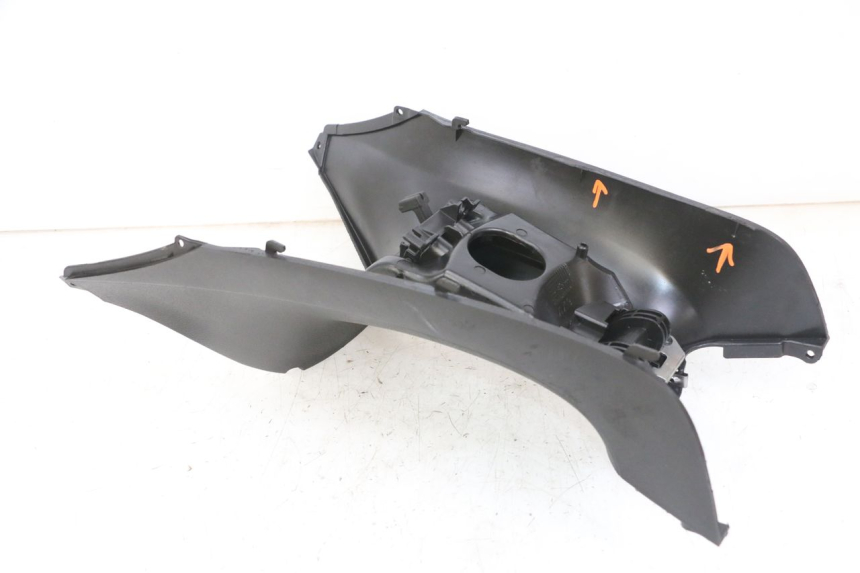 photo de CARENAGE RESERVOIR PIAGGIO IE MP3 YOURBAN 300 (2011 - 2016)