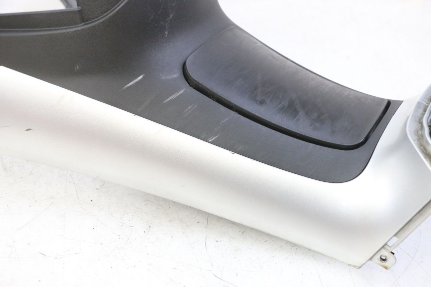 photo de CARENAGE RESERVOIR PIAGGIO MP3 LT 300 (2010 - 2016)