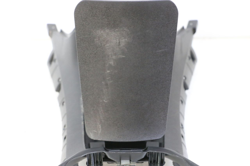 photo de CARENAGE RESERVOIR PIAGGIO MP3 500 (2014 - 2016)