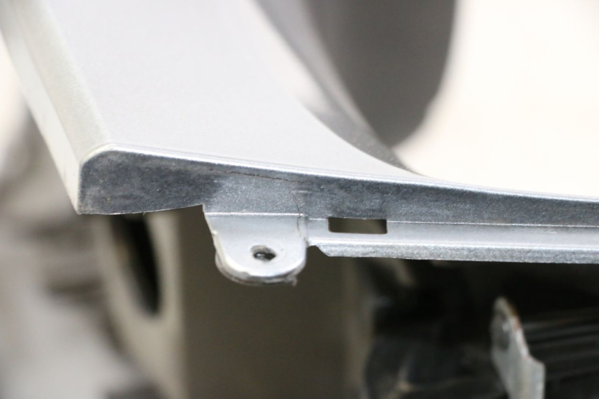 photo de CARENAGE RESERVOIR PIAGGIO MP3 500 (2014 - 2016)