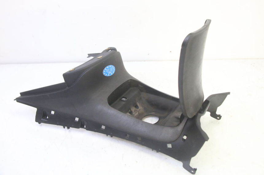 photo de CARENAGE RESERVOIR PIAGGIO MP3 125 (2006 - 2014)