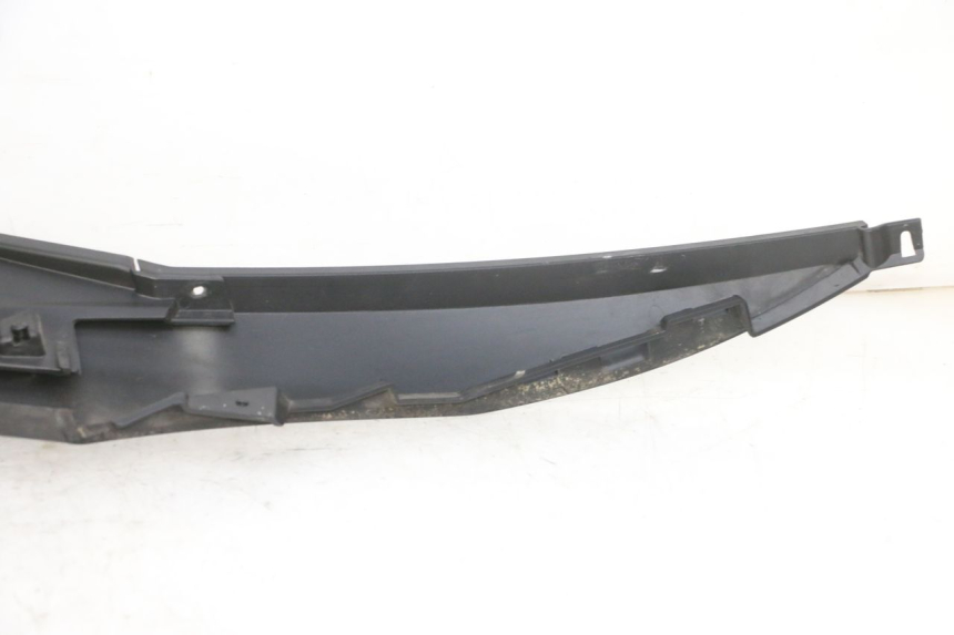 photo de CARENAGE RESERVOIR PIAGGIO MP3 500 (2016 - 2018) - Focus structure