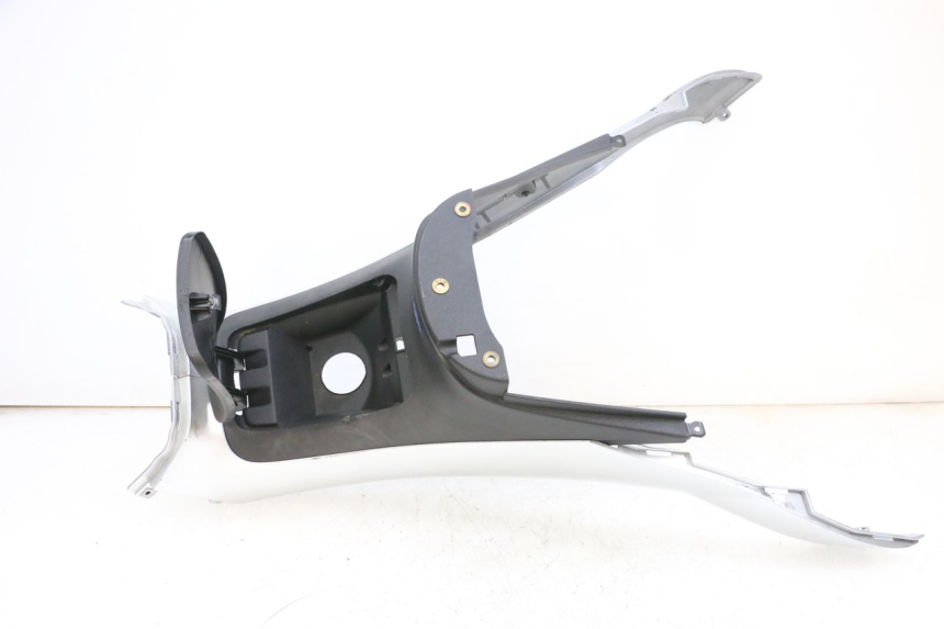 photo de CARENAGE RESERVOIR PIAGGIO MP3 RL 250 (2007 - 2010) - Vue principale