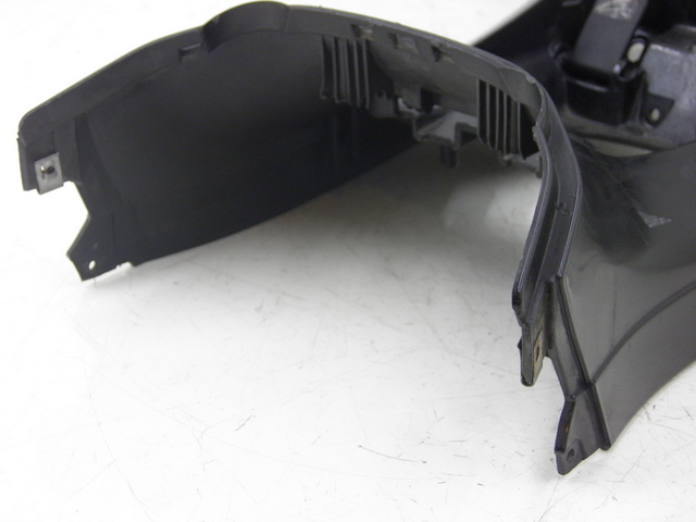 photo de CARENAGE RESERVOIR PIAGGIO X8 125 (2004 - 2007)