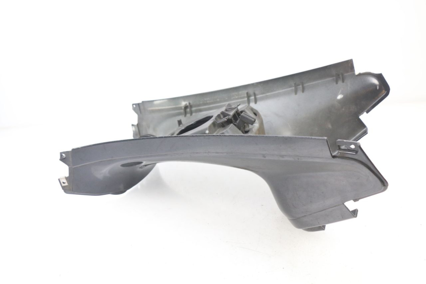 photo de CARENAGE RESERVOIR PIAGGIO XEVO - X EVO 125 (2007 - 2016)