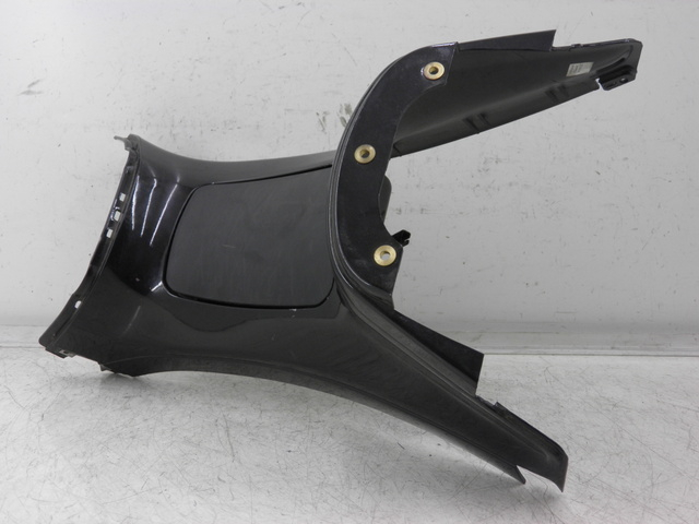 photo de CARENAGE RESERVOIR PIAGGIO XEVO - X EVO 125 (2010 - 2015)