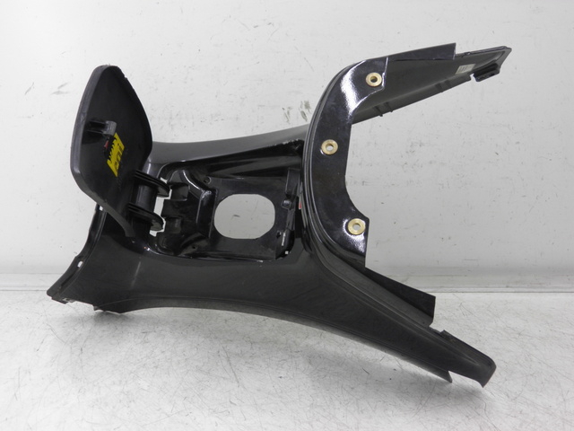 photo de CARENAGE RESERVOIR PIAGGIO XEVO - X EVO 125 (2010 - 2015)