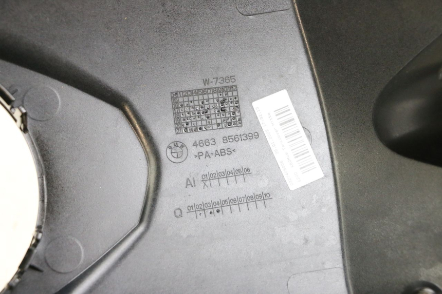 photo de CARENAGE RESERVOIR BMW R GS 1250 (2021 - 2024) - Zoom état d’usage