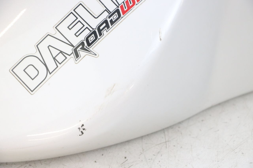 photo de CARENAGE RESERVOIR DAELIM VJ ROADWIN FI 125 (2008 - 2017) - Pièce contrôlée