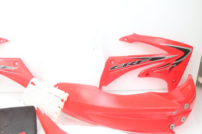 photo de CARROSSERIE CARENAGE COMPLET HONDA CRF 250 (2013 - 2016)