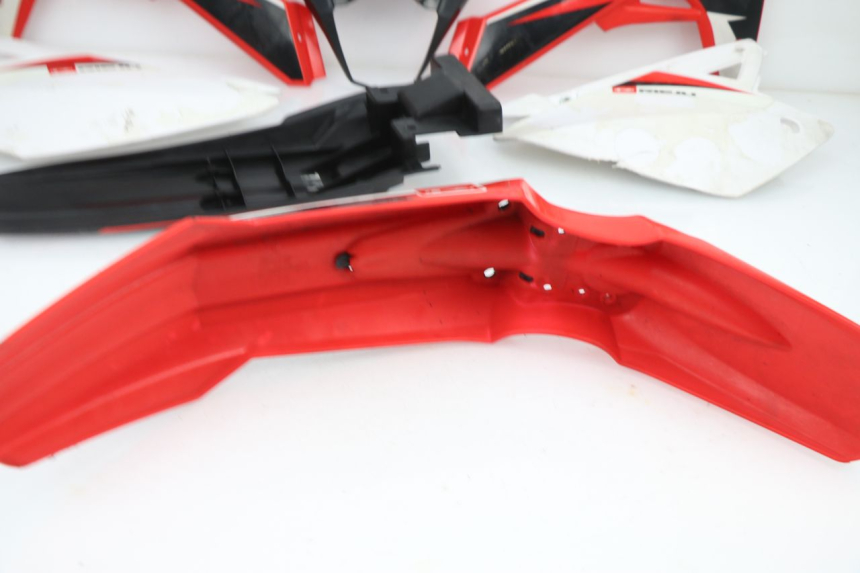 photo de CARROSSERIE CARENAGE COMPLET RIEJU MRT 50 (2018 - 2021)