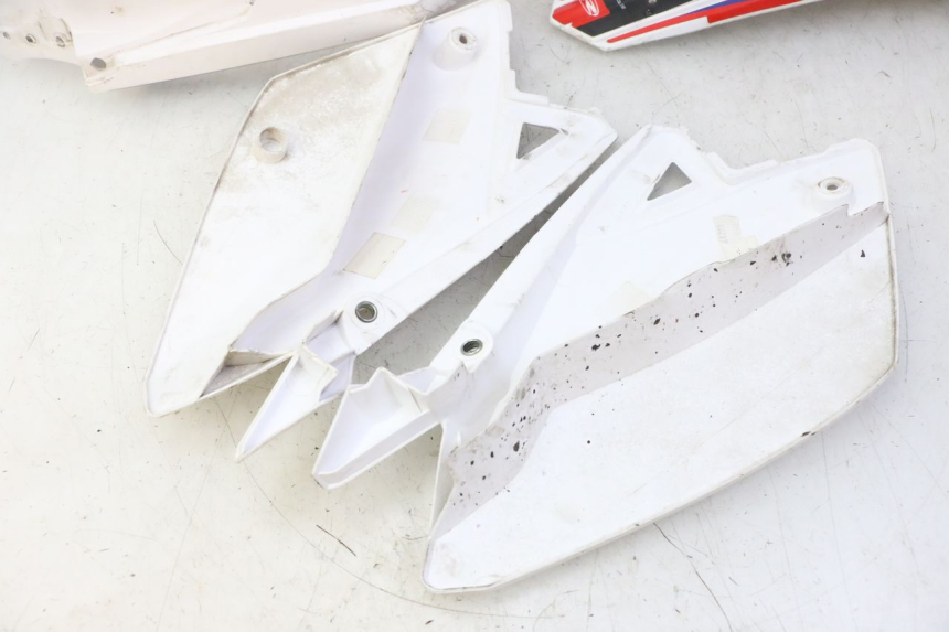 photo de CARROSSERIE CARENAGE COMPLET RIEJU MRT 50 (2018 - 2021)